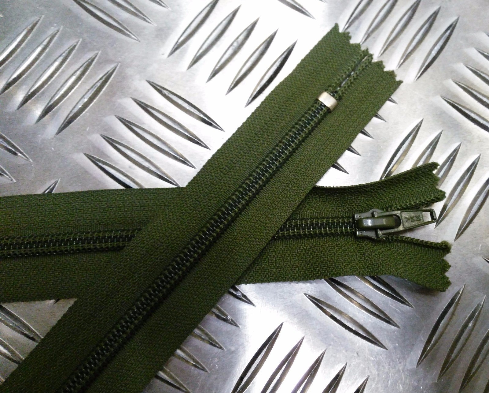 Genuine British YKK 8" Closed End Green Zip / Zipper H Duty