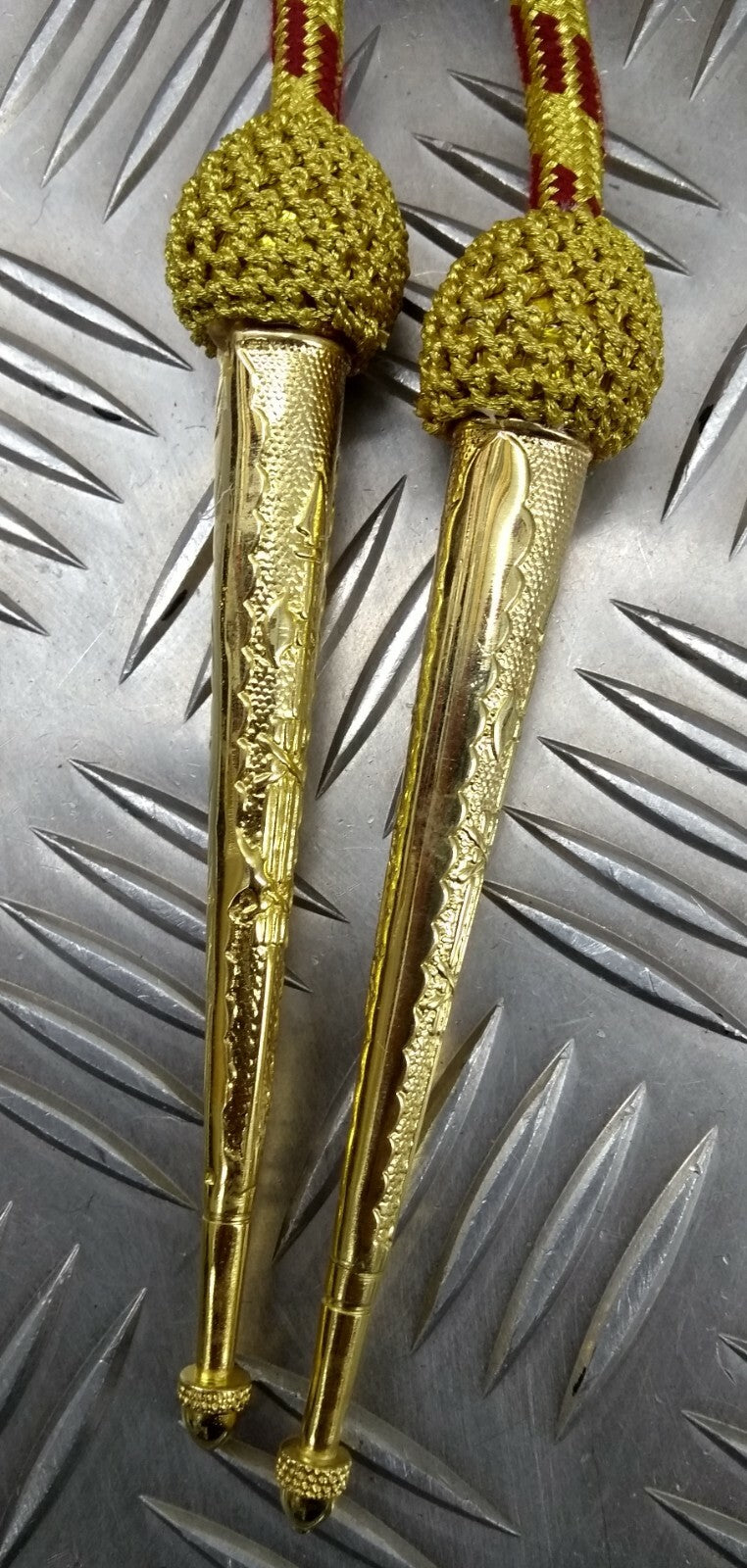 Gold Ceremonial Aiguillette Genuine Issue Senior Field Officer Maroon Fleck
