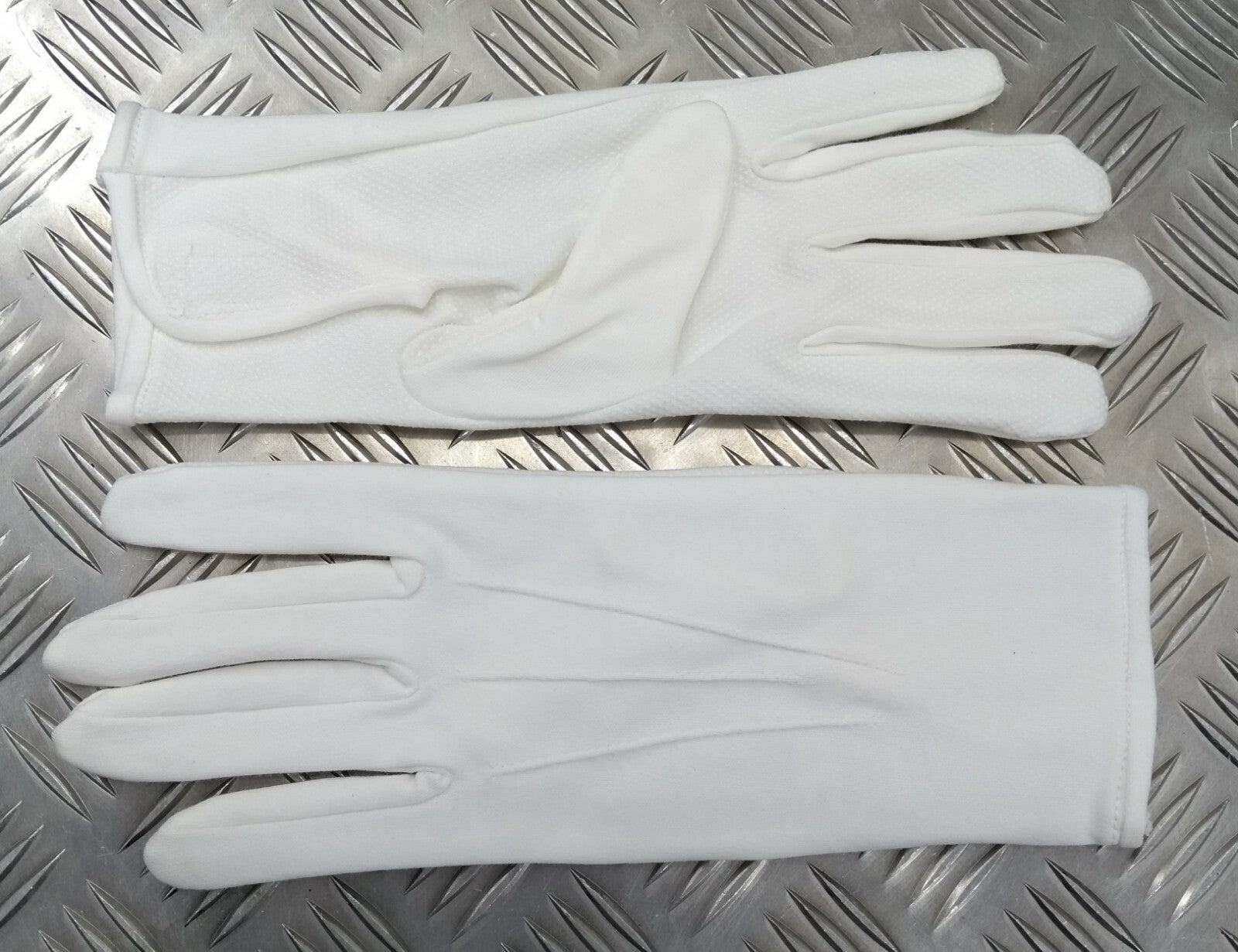 Genuine Issue 3 Dart White Parade Ceremonial Dimple Grip Gloves WD4