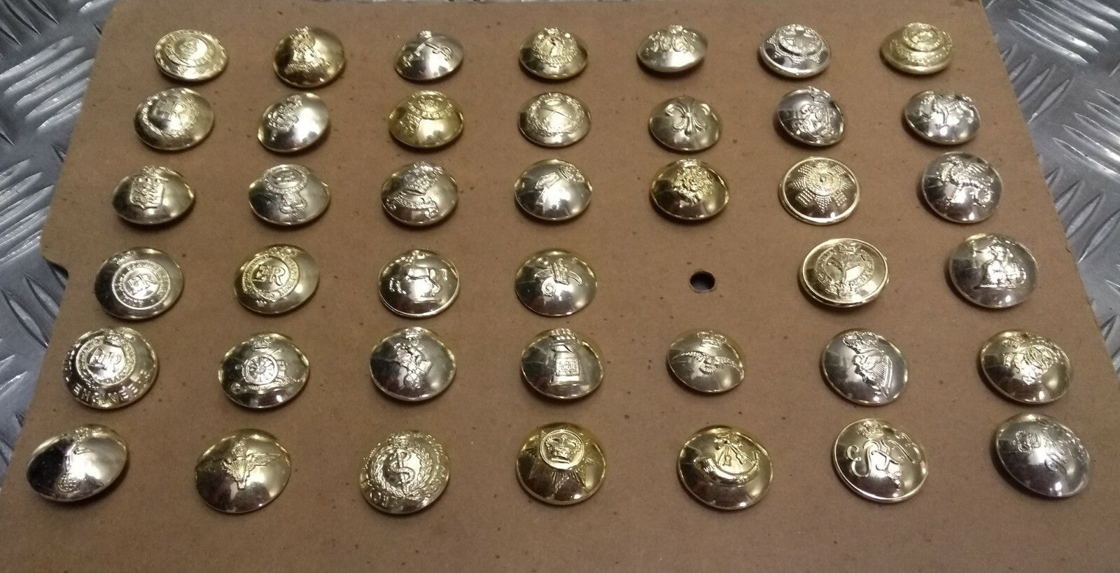 Genuine British Dress Buttons On Taylors Display Card 41 Asst Regiments
