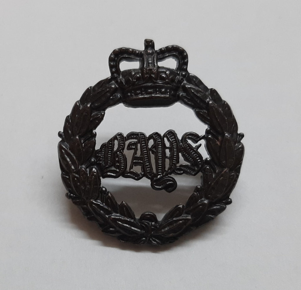 QDG Badge Queen's Dragoon GDS "BAYS" Bronze Colour