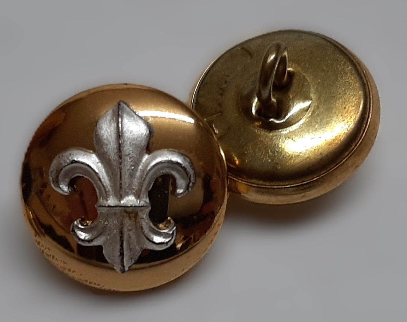 The Duke of Lancaster's Regiment No2 Ring Back Buttons British Army Insignia O/R
