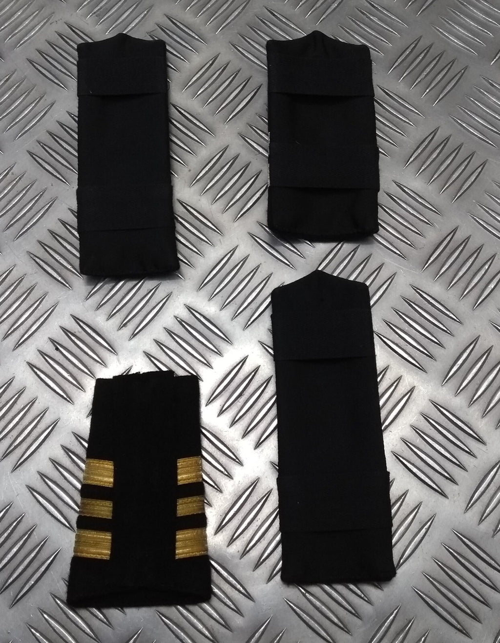 Brunei Officers Uniform Single Shoulder Board Epaulettes Assorted For Collectors