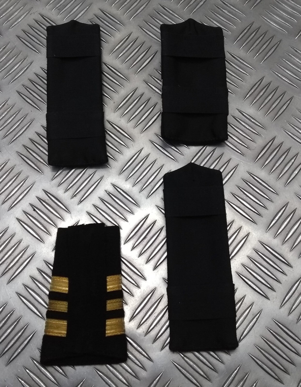Brunei Officers Uniform Single Shoulder Board Epaulettes Assorted For Collectors