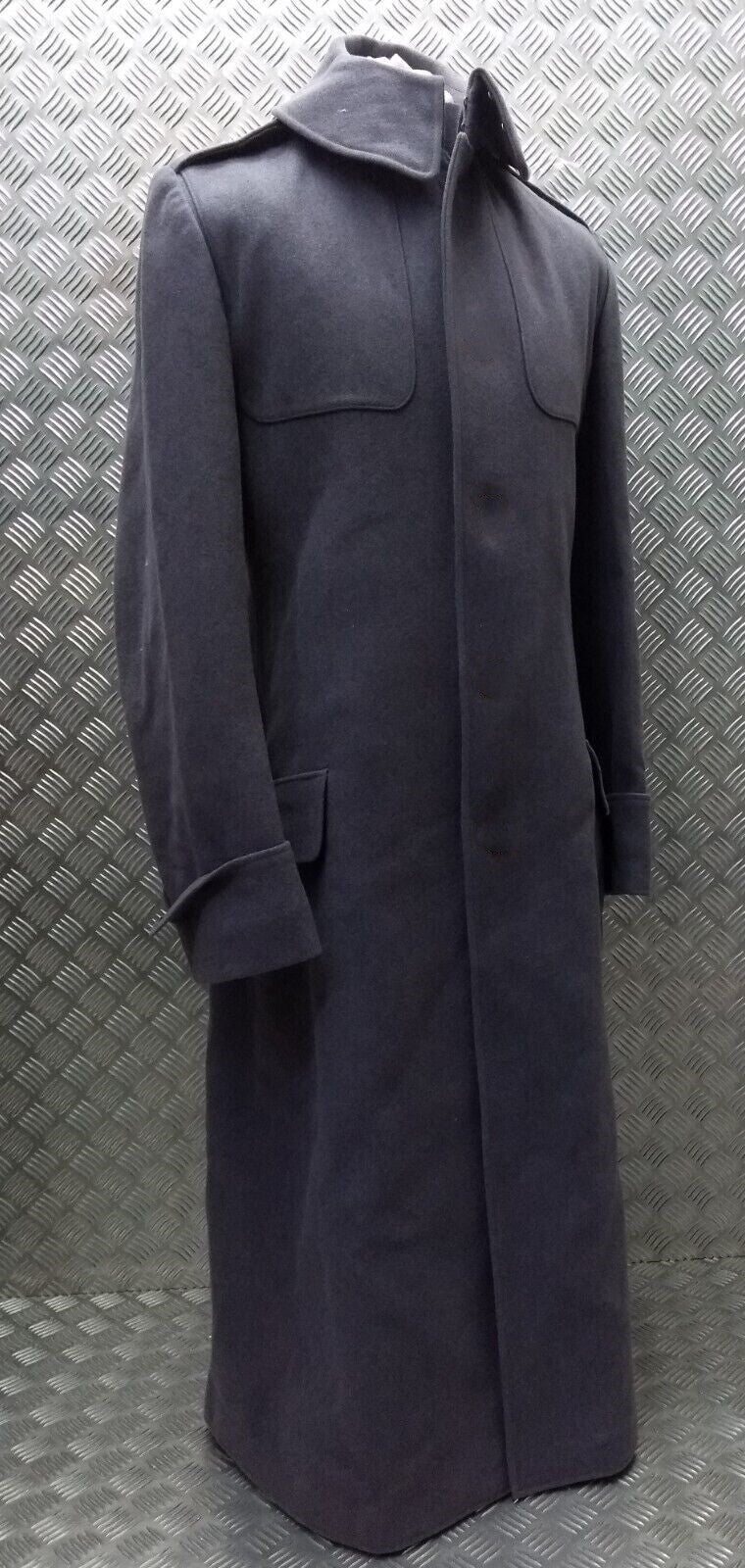 KIngs Guards Footguards Great Coat British Army & Queens Issue ERII & CR III 12