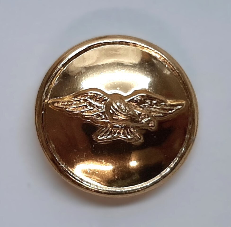 Generic Bird Buttons x 8 Size 30L Soaring Bird of Prey x 8 NEW