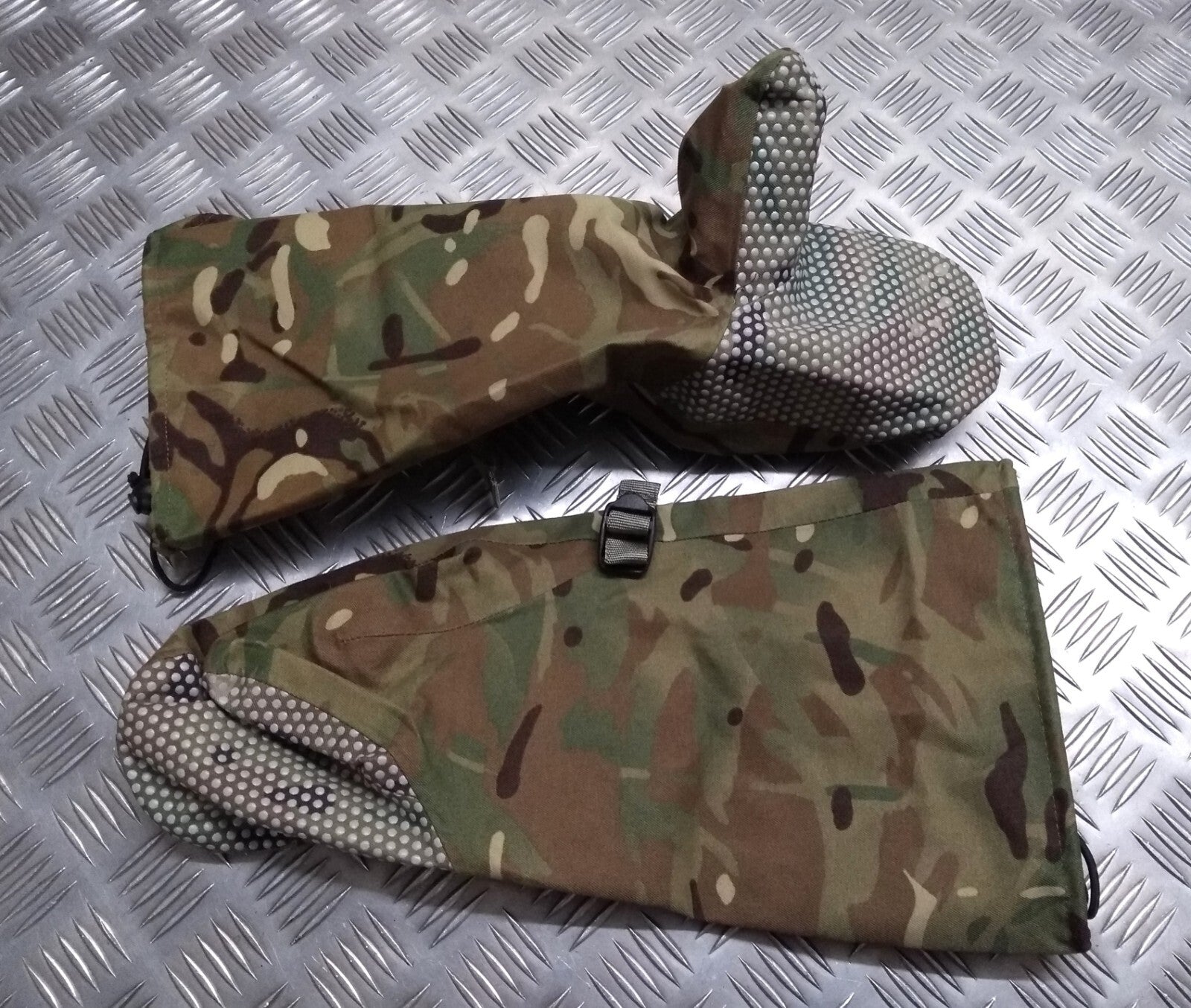 Mittens Outer MTP Multicam Extreme Cold Weather ECW Gloves Size Medium Used