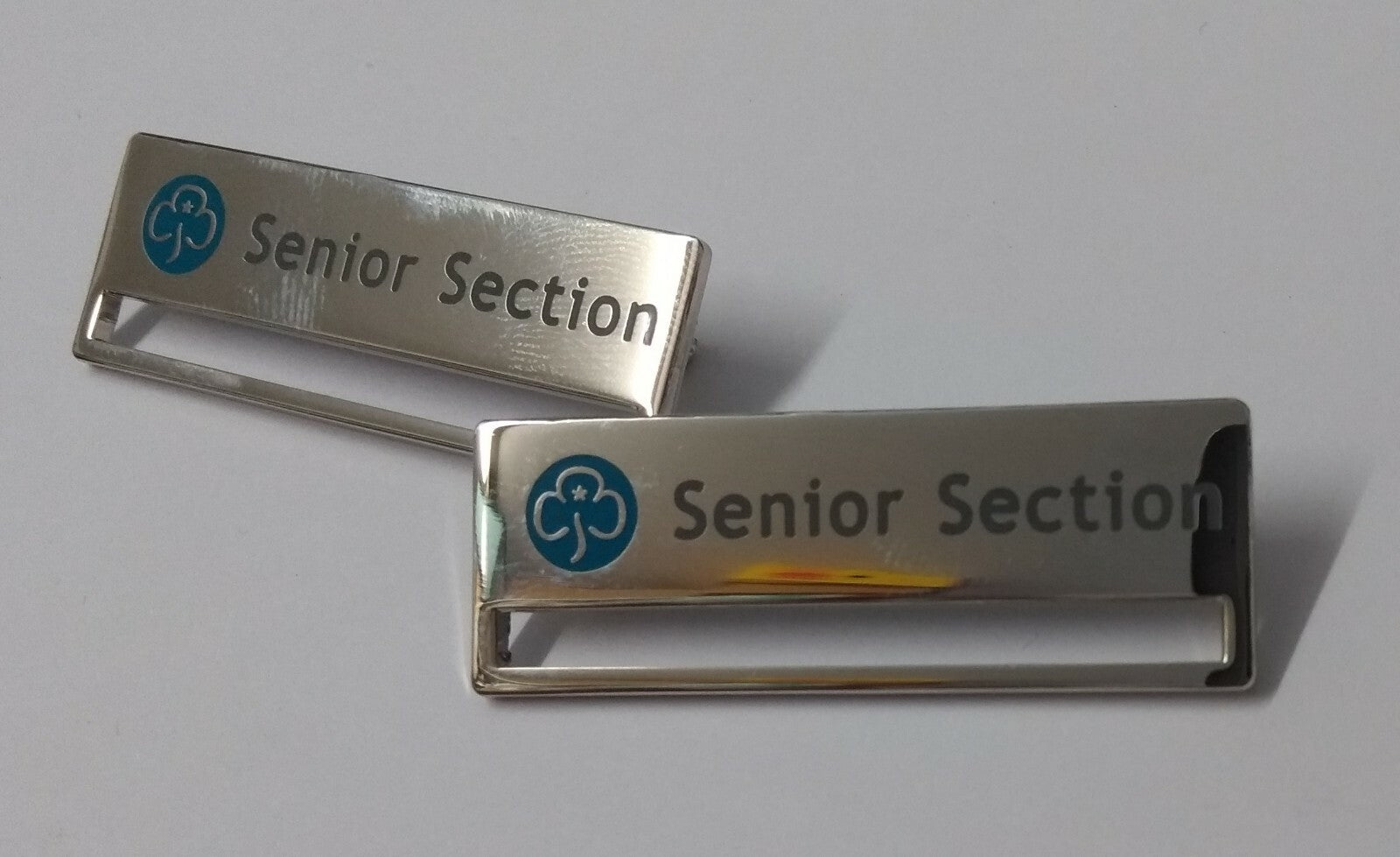 The Girlguiding UK Insignia Hi Sheen Senior Section Metal Pin Clasp Bar X2 GIM38