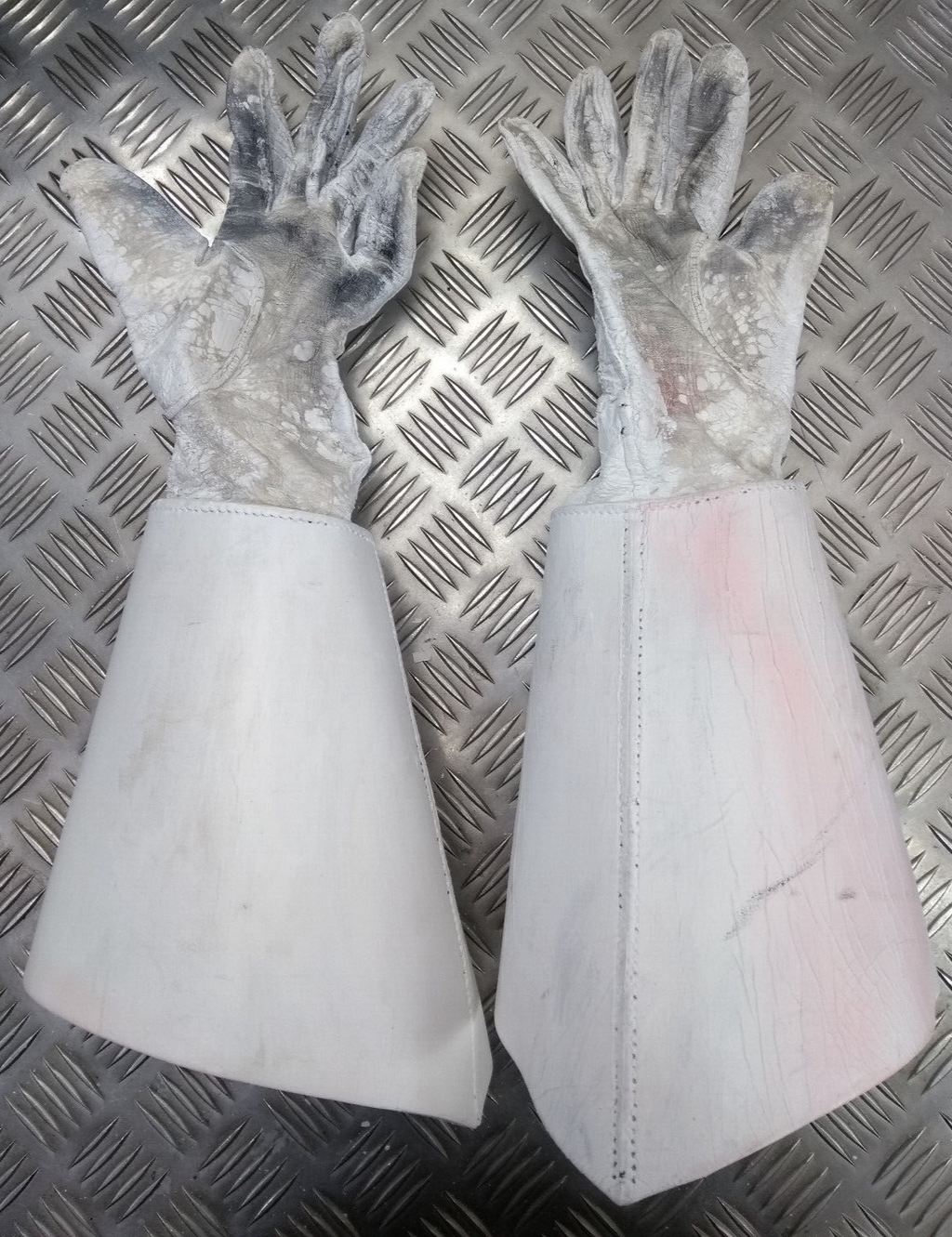 British Army Household Cavalry White Leather Gauntlet Parade Gloves Size 9.5