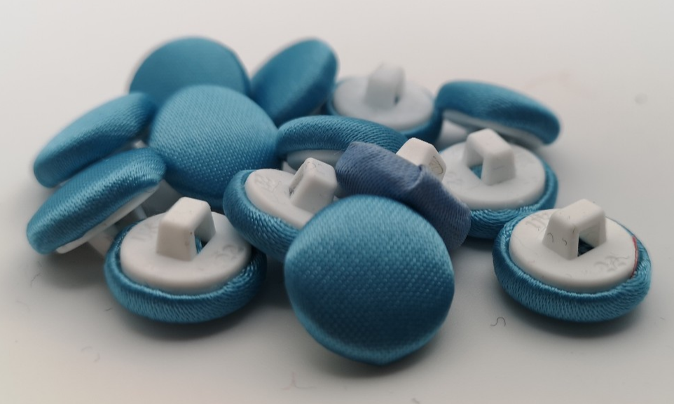 Light Blue / Turquoise Fabric Covered Buttons 20L x12