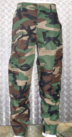 Woodland Camouflage Military Style Combat / Cargo Camo Trousers - 26"-30" - NEW