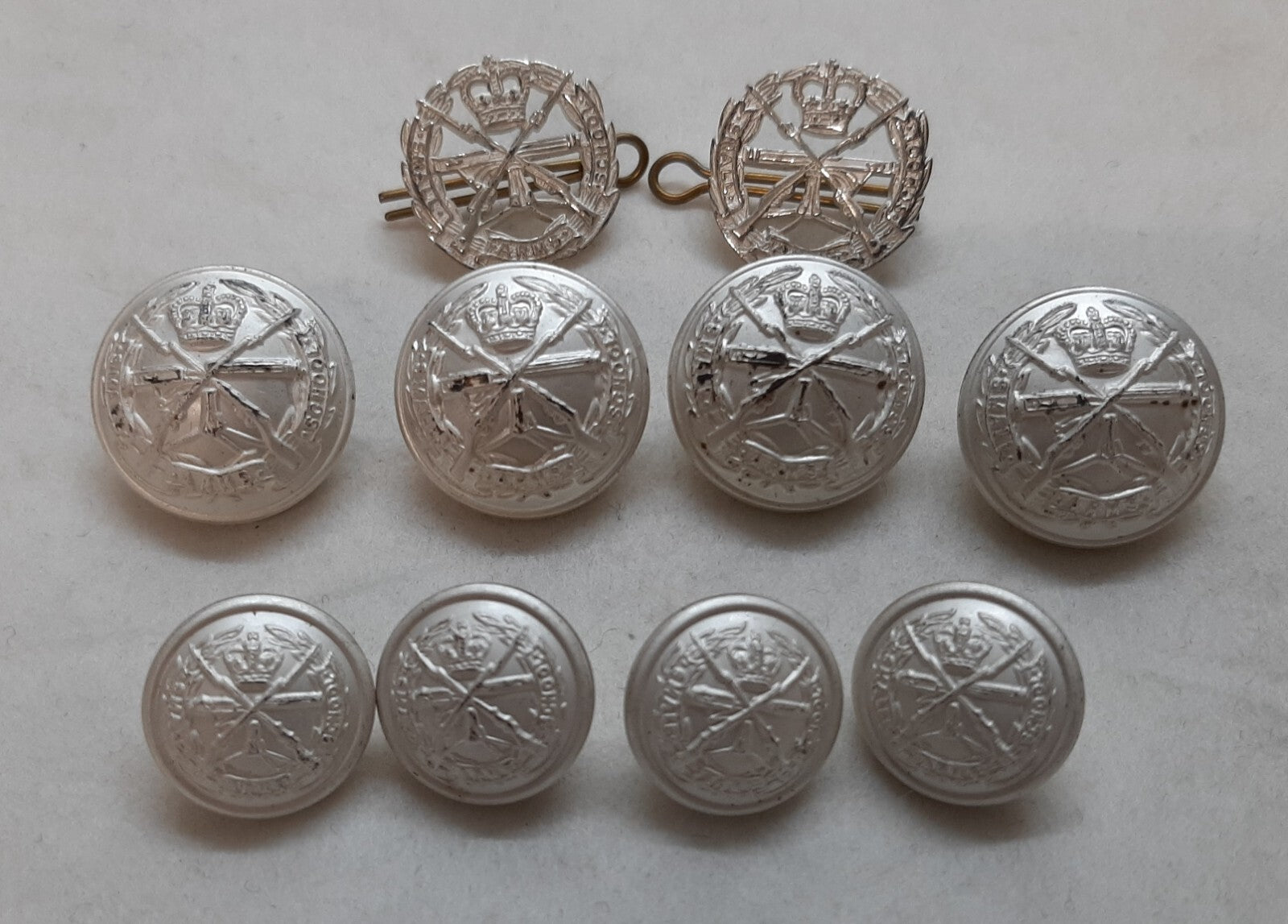 Small Arms School Dress Jacket Buttons and Collar Badges Full Set