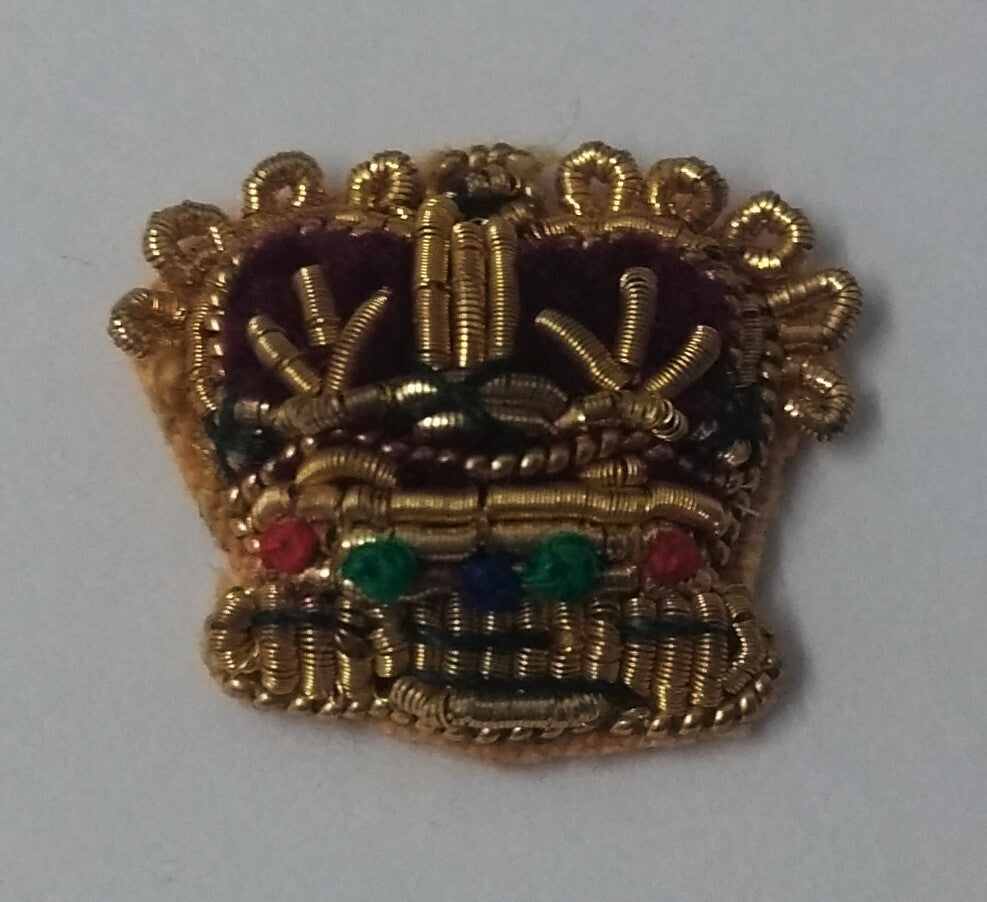 Genuine Vintage British Small Braided QC Gold Crown No Ground