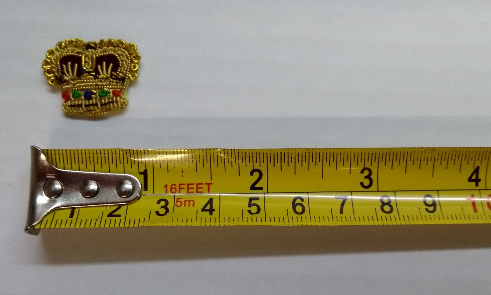 Army Crowns Gold With Crimson Padding Hand Embroidered H/E Insignia 5/8" 1 Pair