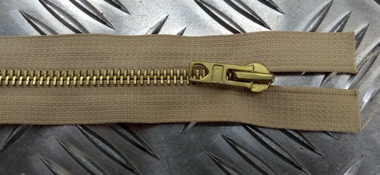 20cm Closed End Metal Zip Zipper Beige