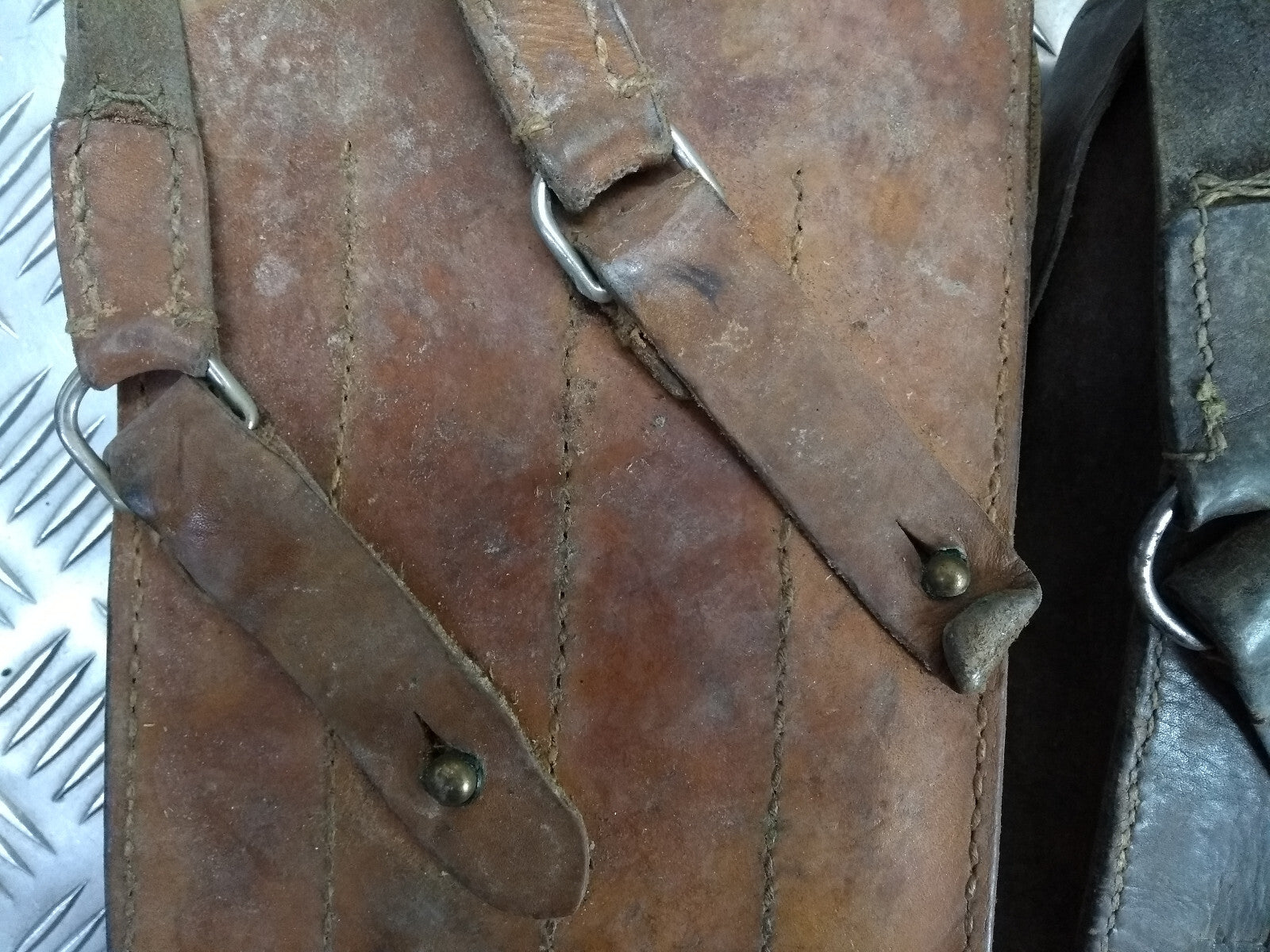 Genuine Vintage Issued Leather Ammo Case / Bag & Shoulder Strap Faulty