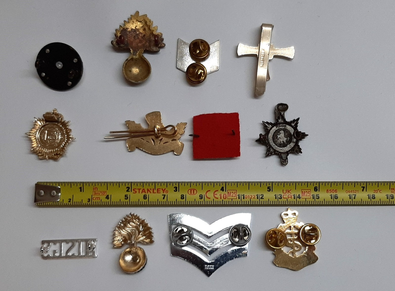 Assorted Badges, Titles Various Regimental types 1 Lot of 12 Items