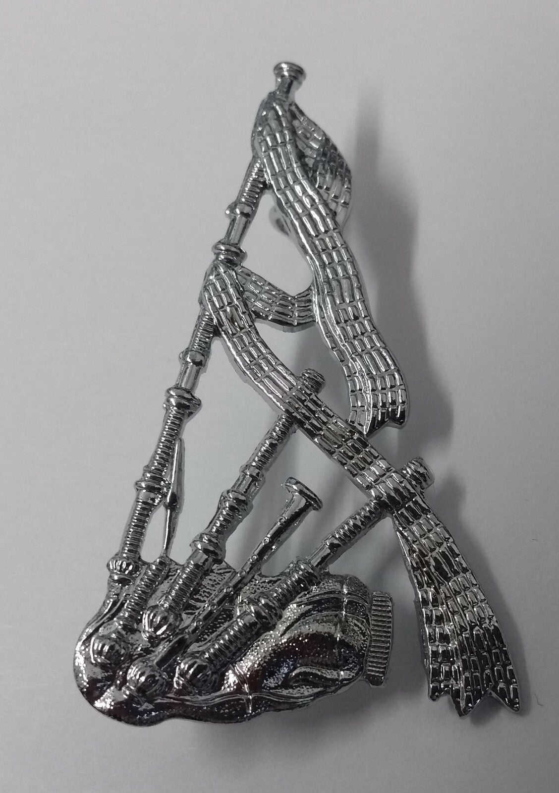 Bagpipes Badge Silver Coloured Complete with Back Plate and Fittings- NEW