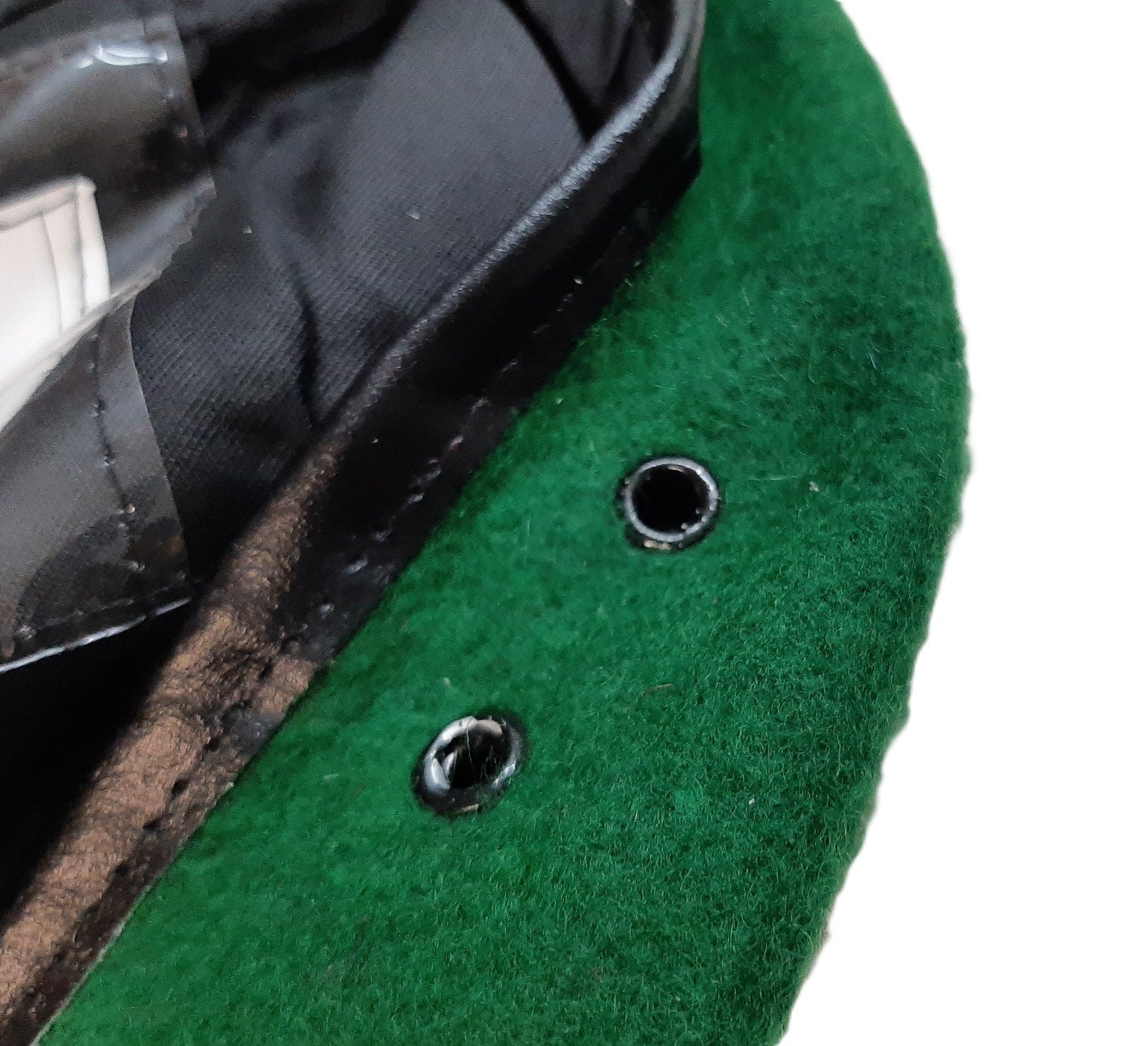 Green Wool Military Style Beret - Size 7 3/4 - X-Large - NEW