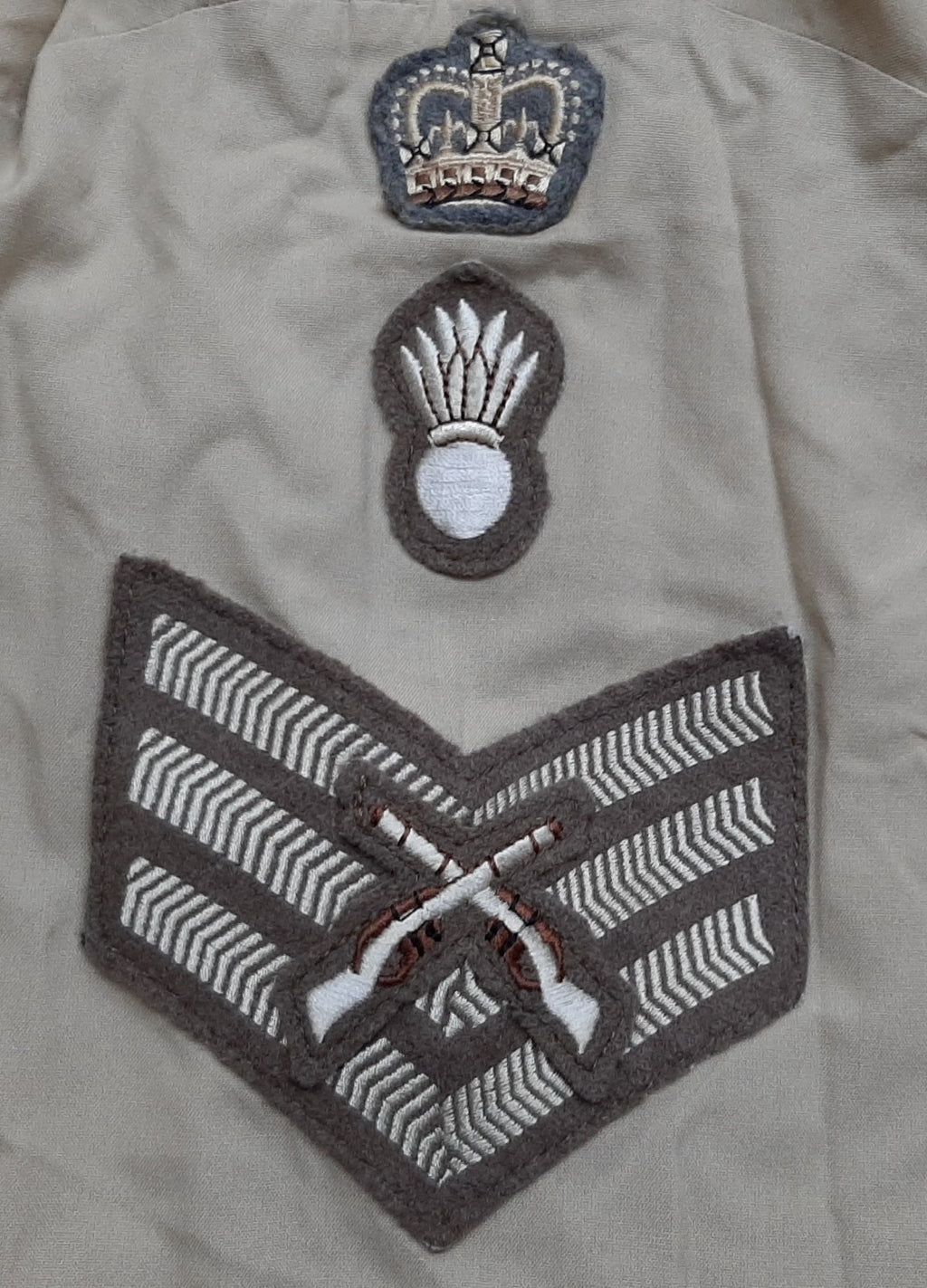 British Army No2 Shirt FAD Staff Sergeant Engineers & Skill at Arms 43cm