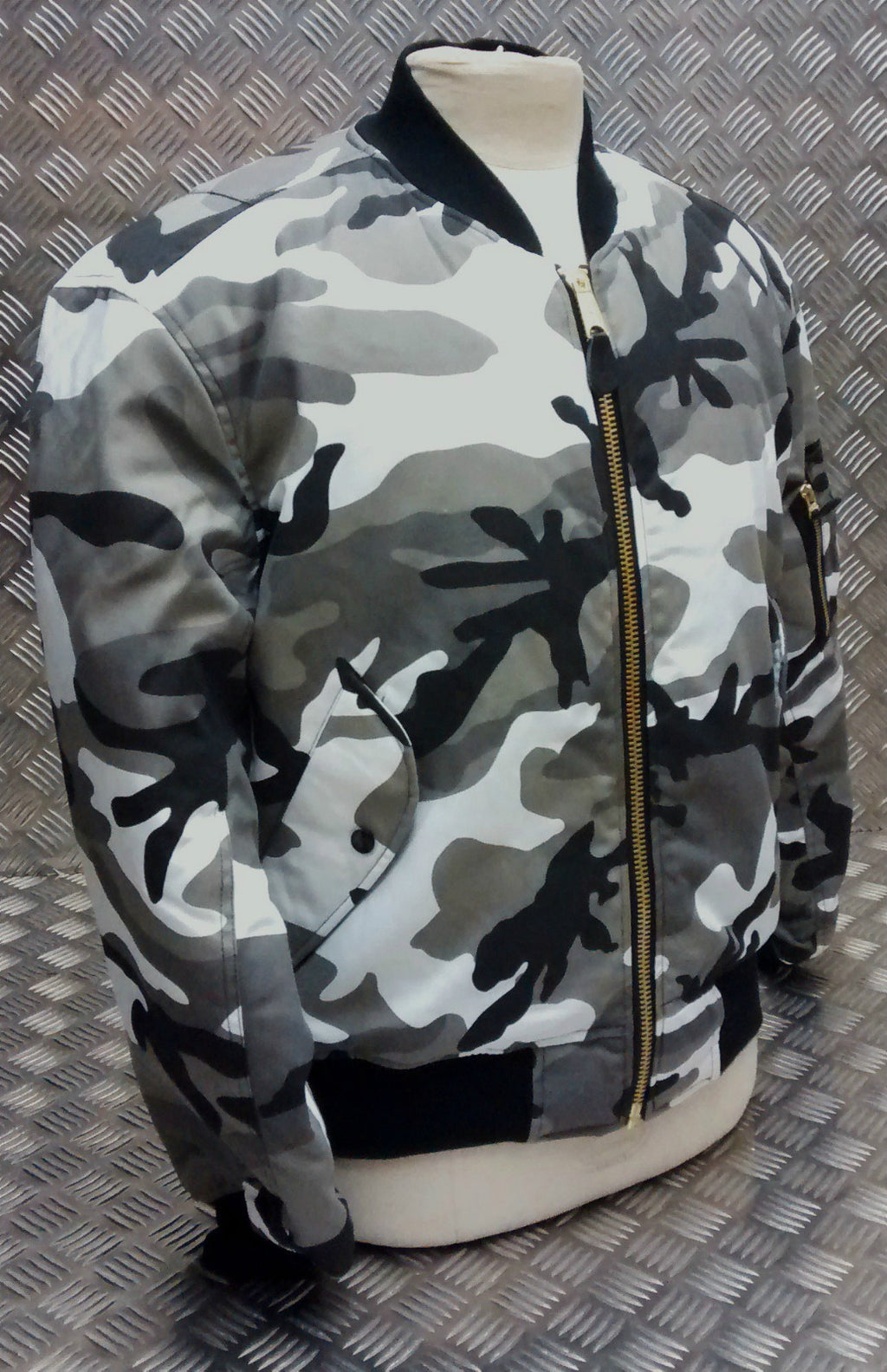 MA1 US Military Style Bomber Jacket Camo Asst Cols - NEW