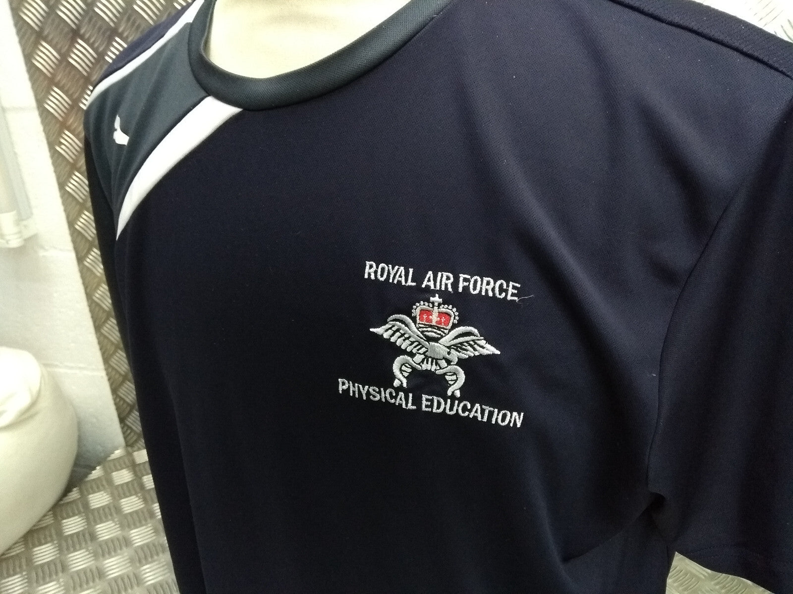 Puma Spirit Training Jersey with RAF Royal Air Force Physical Education Logo XXL