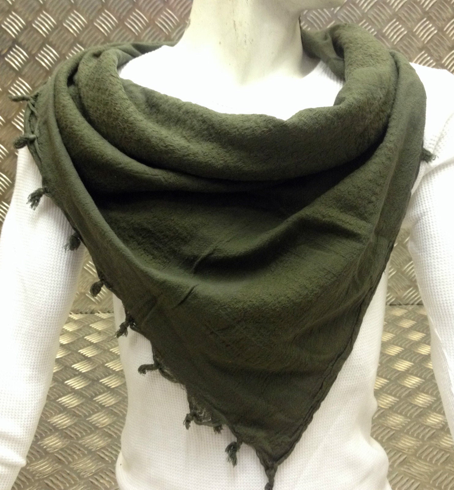 100% Cotton Shemagh / Arab Scarf / Pashmina / Wrap / Sarong. Green - NEW