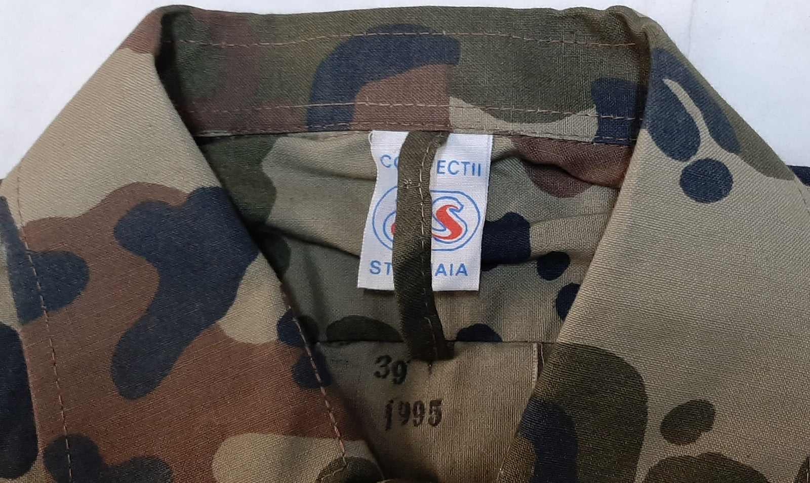90s Camo Shirt Combat Long Sleeve with Sleeve Loops For Folding Up Collar 39cm
