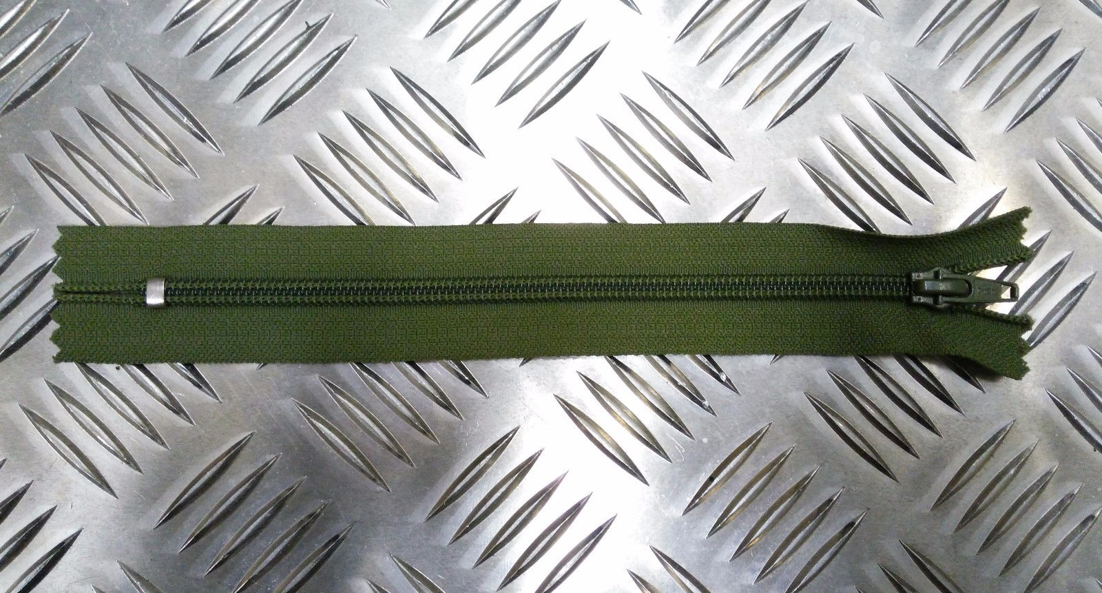 Genuine British YKK 8" Closed End Green Zip / Zipper H Duty
