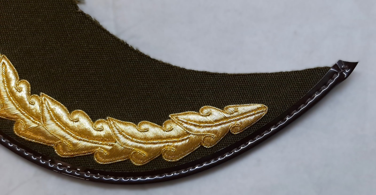 Staff Officer Peak British Oak Leaf Gold Mylar Sprig for No2 Dress Hat
