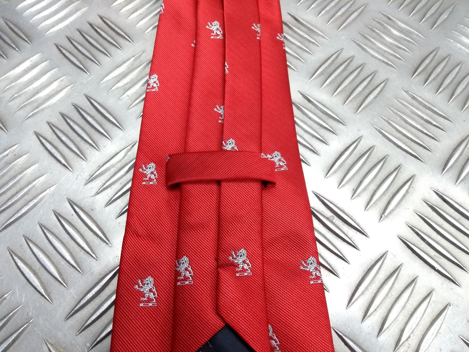 Red Clip On Tie with Grey Lion Insignia Genuine British - NEW