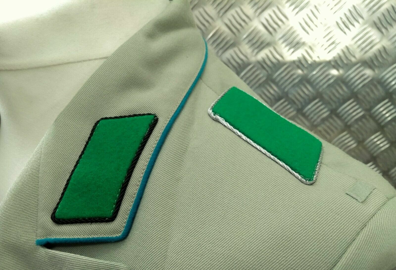 Vintage East German Sonderausgabe Mistletoe Green Parade Jacket