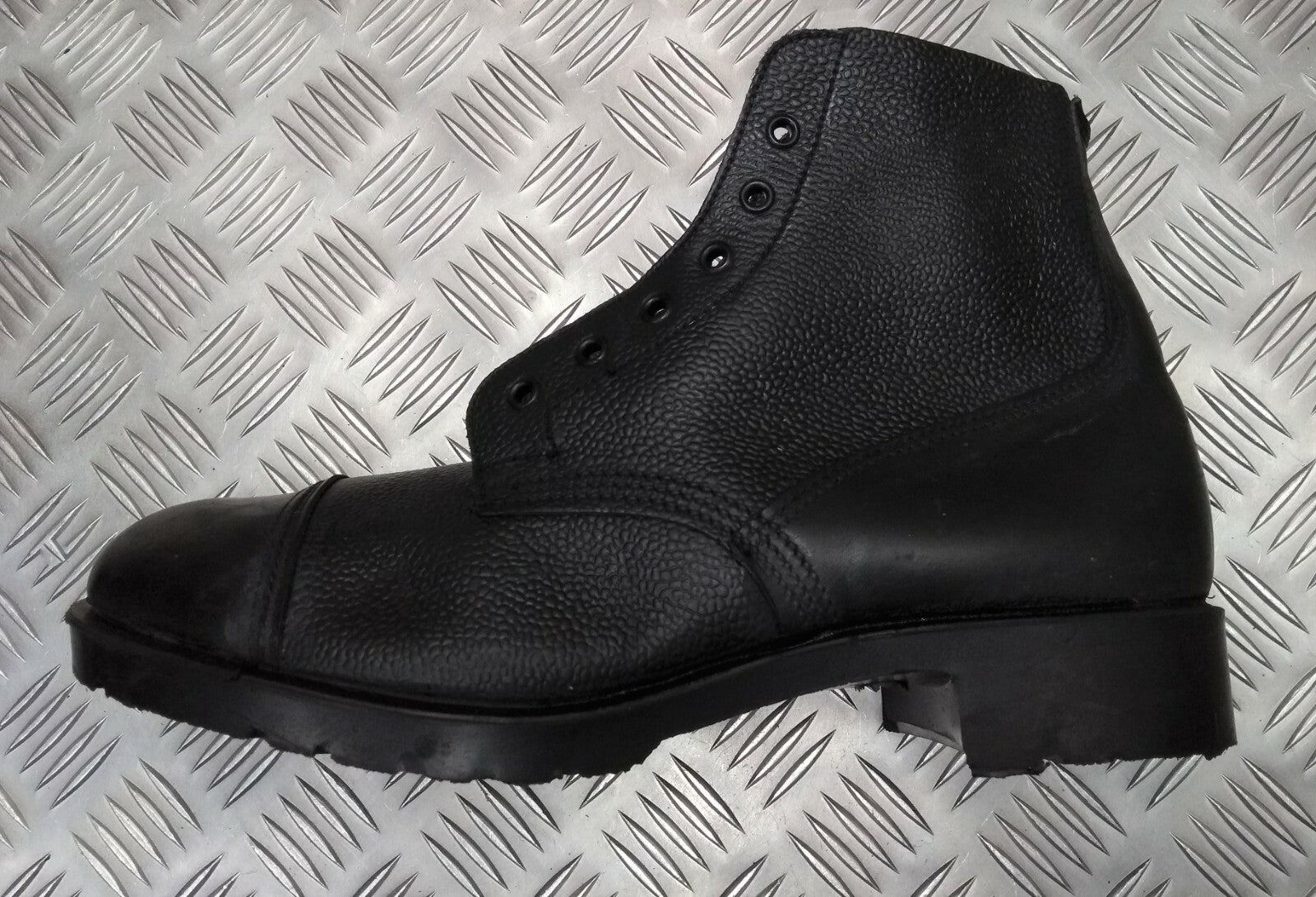 Genuine Vintage 50s Pattern British Army DMS Ankle Parade Boots Smooth Toe