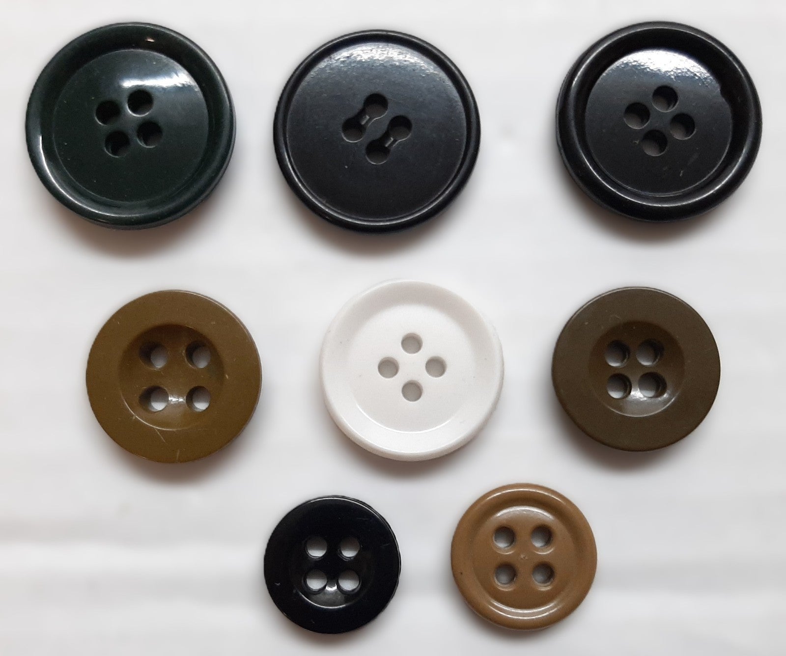 Genuine Vintage British MOD Jacket / Trouser Plastic Buttons x 4- Lot