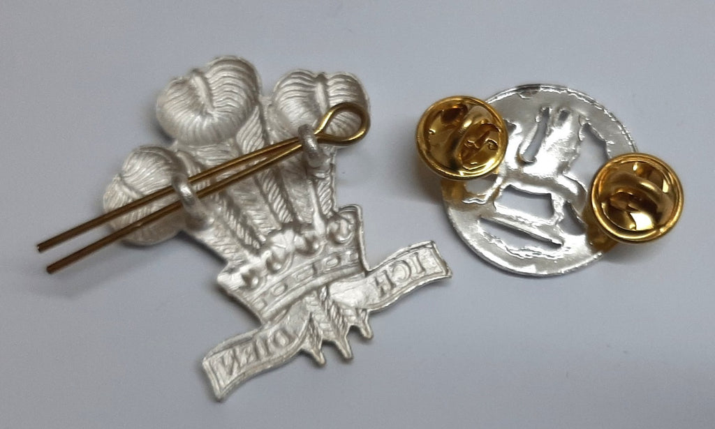 RRW Cap Badge Royal Wales 3 Feathers Ich Dien with Welsh Dragon Lapel Badge
