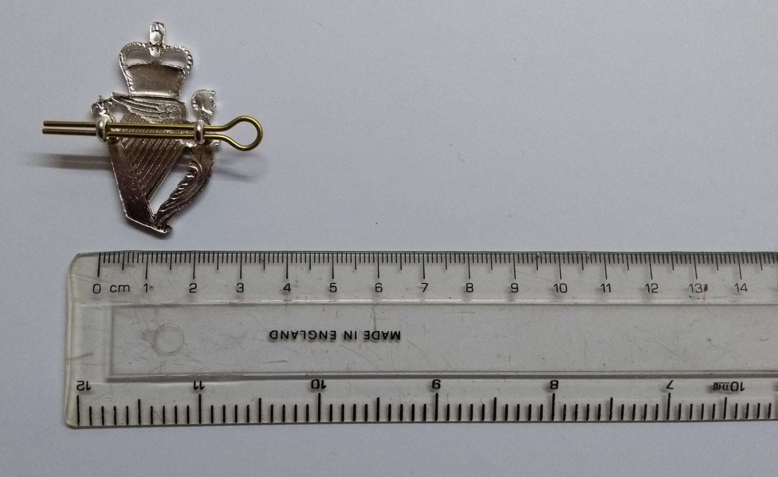 Caubeen Hat Badge British Army Royal Irish Uniform (Harp of Erin) Insignia
