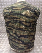 Fishing Hunters Photographers Multi Pocket Vest Tiger Camo - NEW