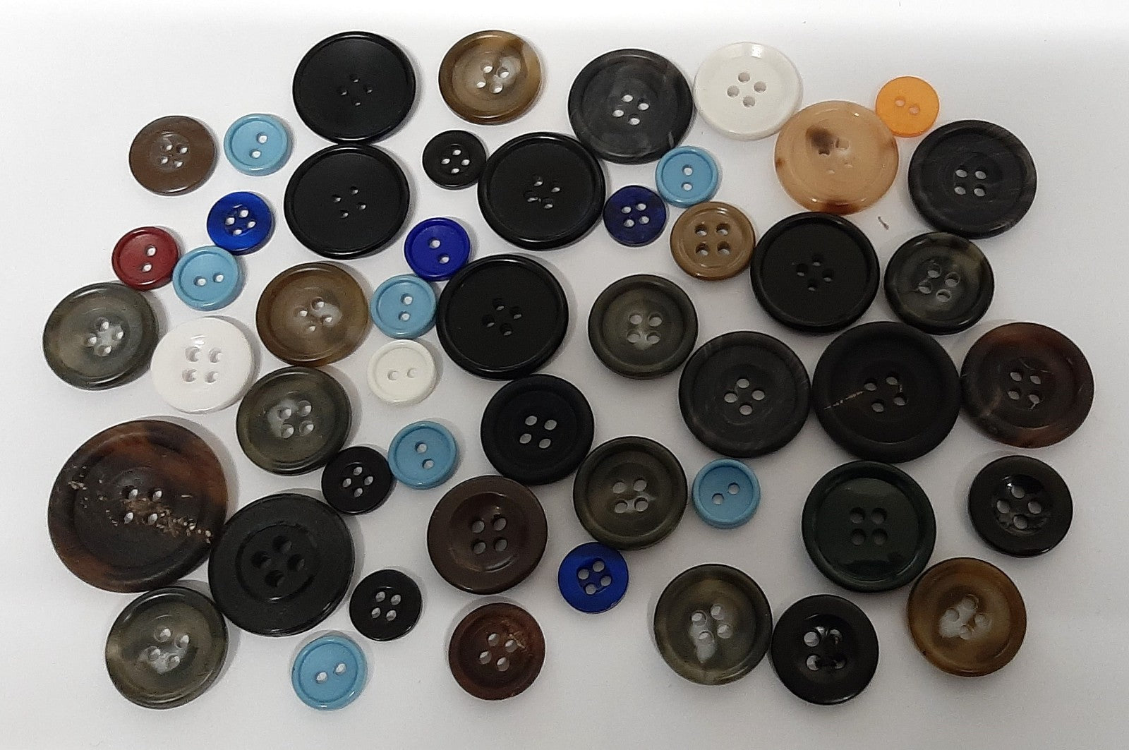 Vintage Military Buttons Assorted lot 2 Hole and 4 Hole Miscellaneous Batch