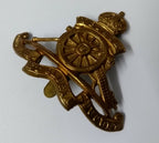 Vintage Royal Artillery Kings Crown Hat Badge British Army issue Old Pattern