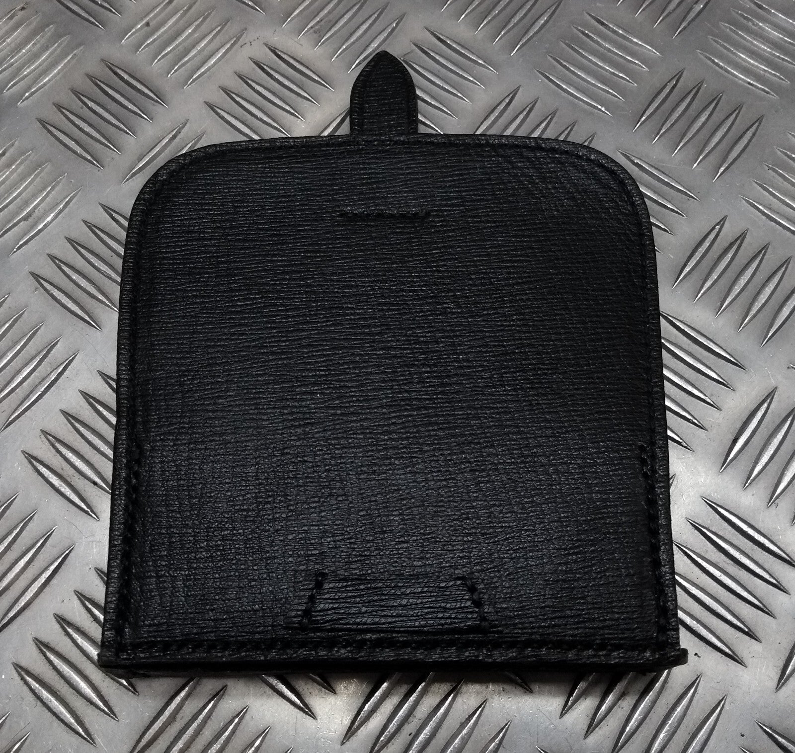 Cross Belt Pouch Subdued Grain Leather Black & Bands Issue No Fixings