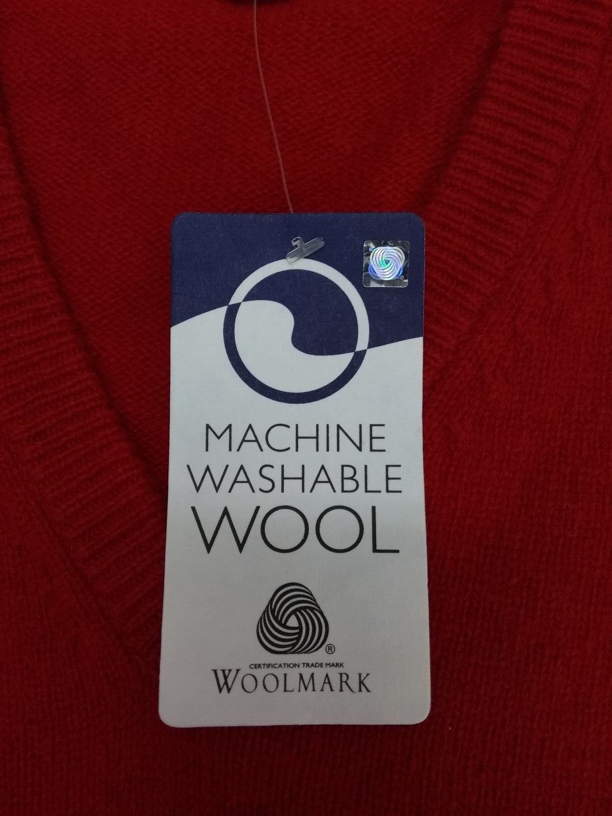 Henbury Red V-Neck Jumper 100% Pure New Wool Size Small 42" - NEW