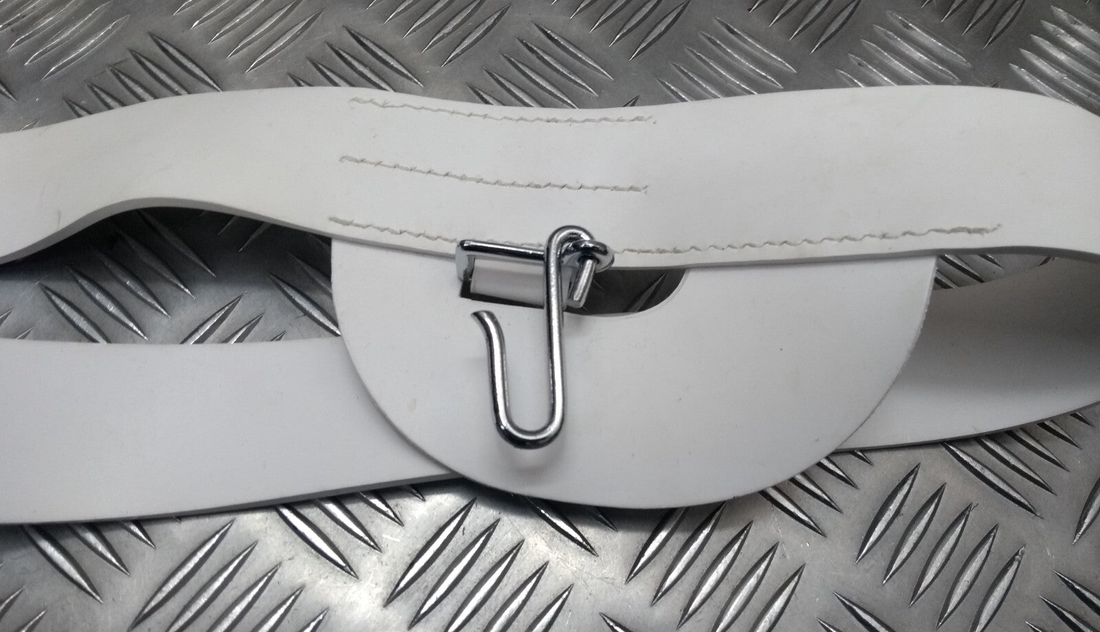 Vintage Air Belt White Pattern & Buckle Incomplete