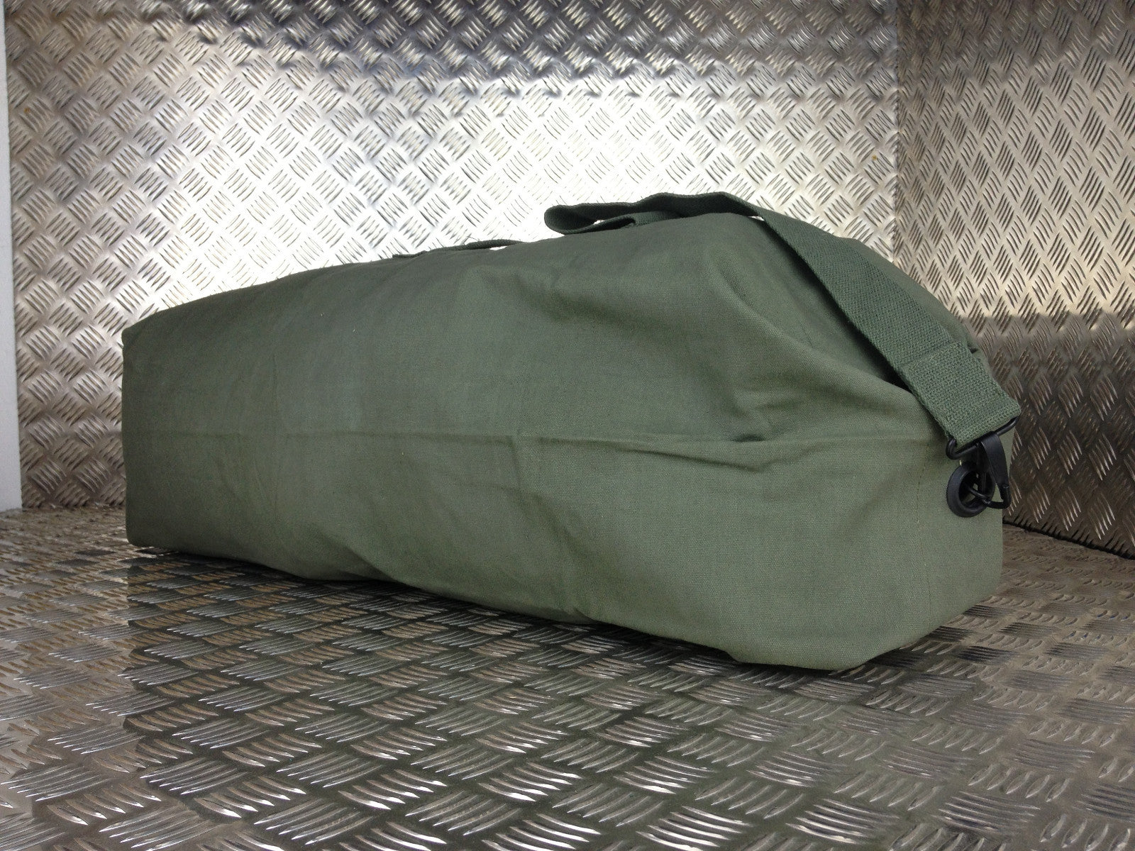 British Army Style Kitbag / Duffle / Shoulder Bag - Green / OD - NEW KB5