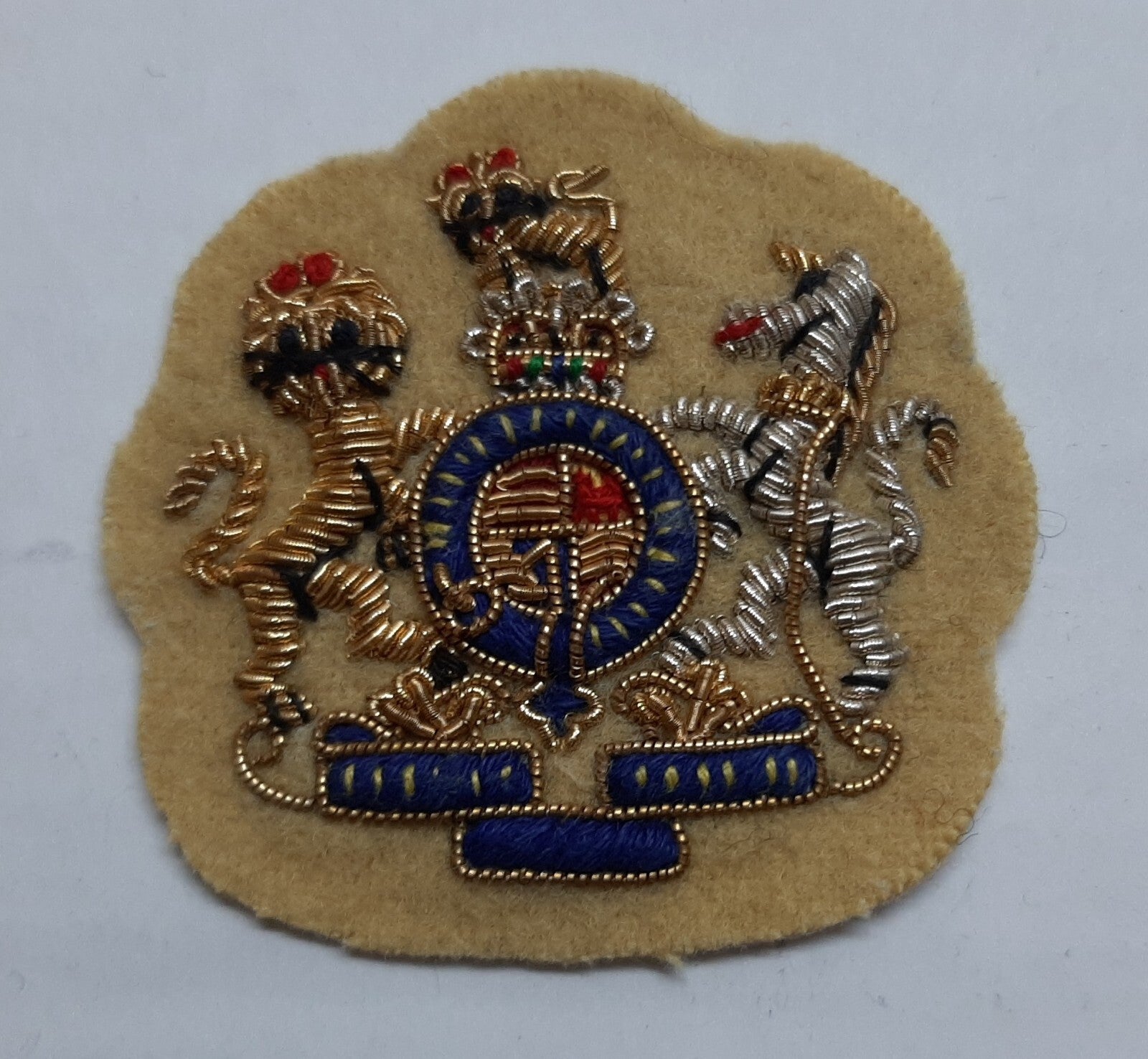 Mess Kit Badge Old English White WO British Embroidered Insignia Patch
