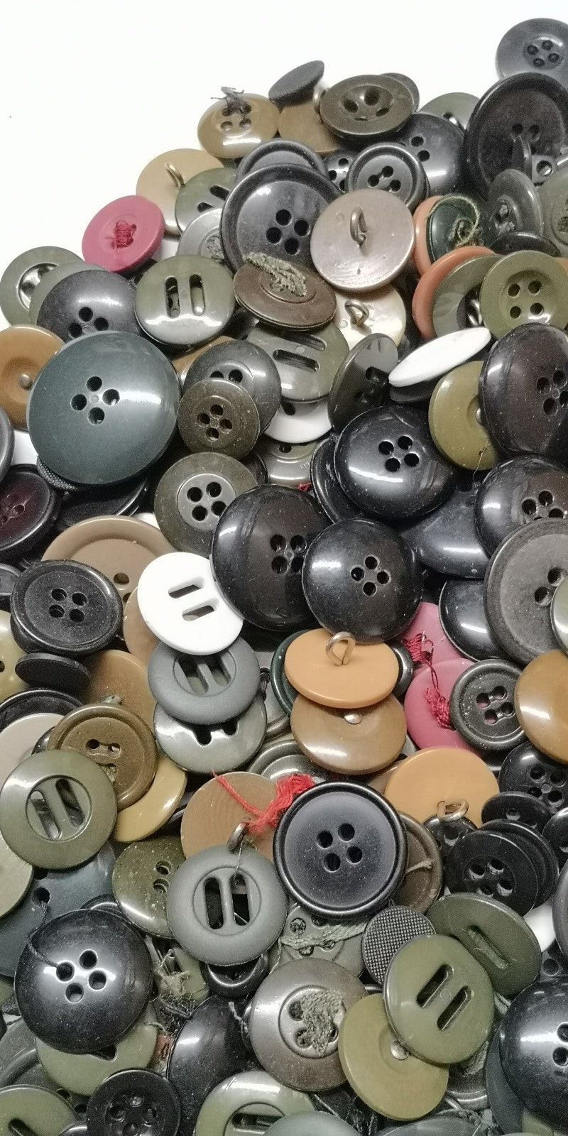 Vintage Style Unsorted Mixed Styles, Sizes & Colours Buttons 500g Lot#30