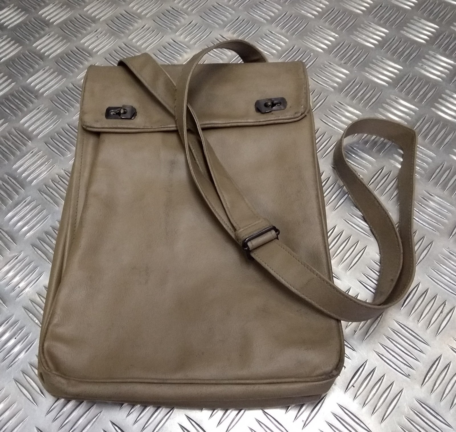 Genuine Vintage Officers Coyote Document Case/Shoulder Instrument Bag