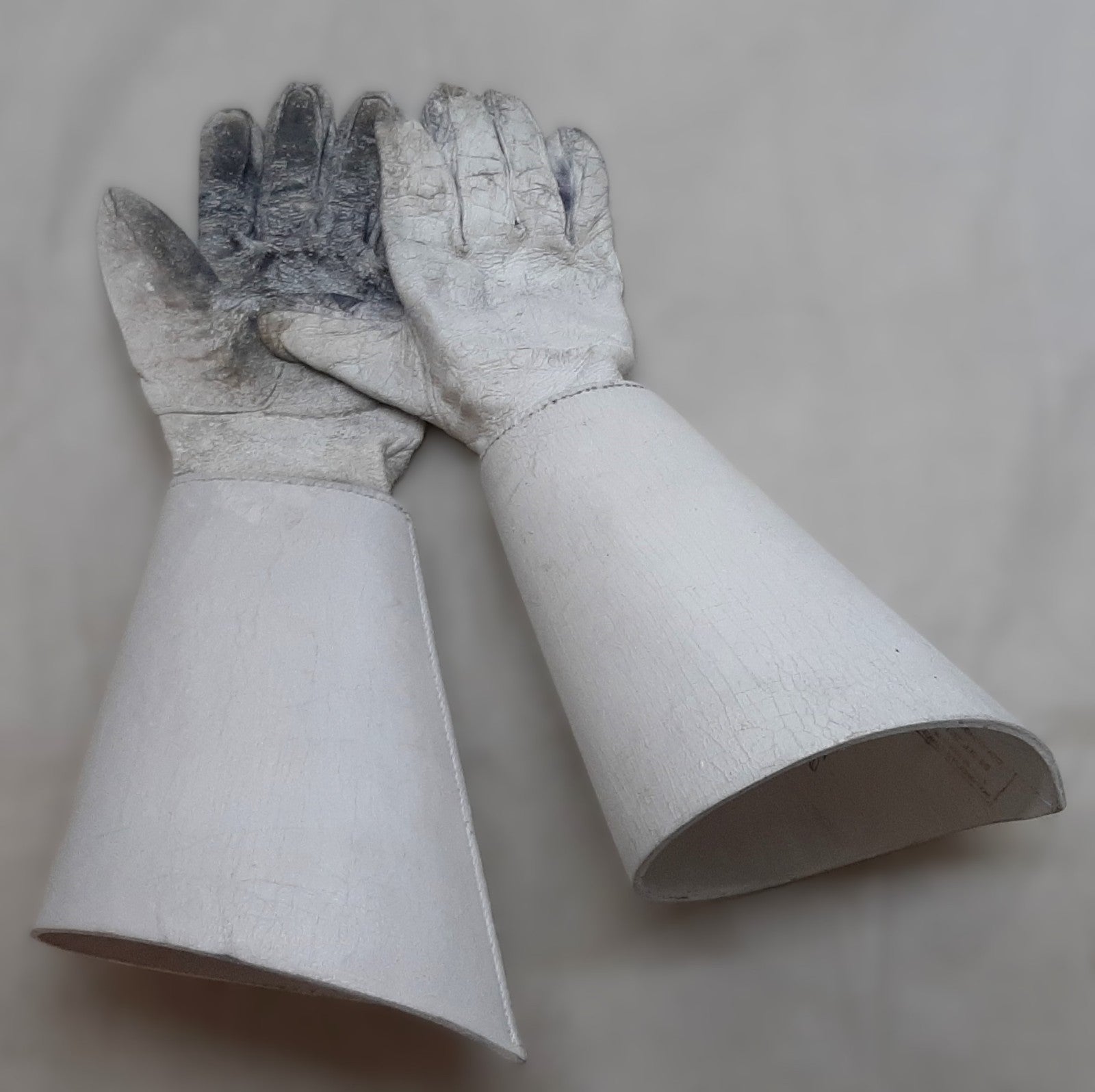 HCav White Gauntlets Unsorted Lot Size 8.5 Gloves British Army 10/Right 10/Left