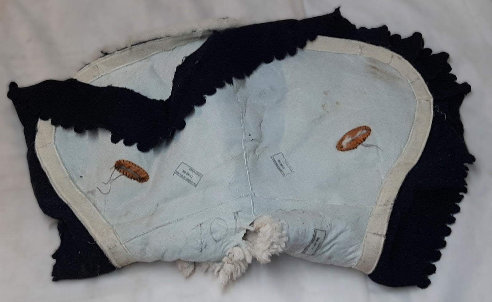 Shabraque Flounce Sheepskin British Army Mounted Cavalry and Horse Guards Pad