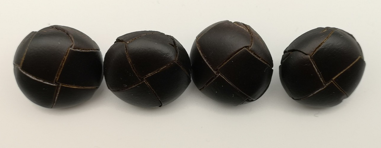 Royal Scots Leather Buttons Offc. Dark Brown Dome 24L x4