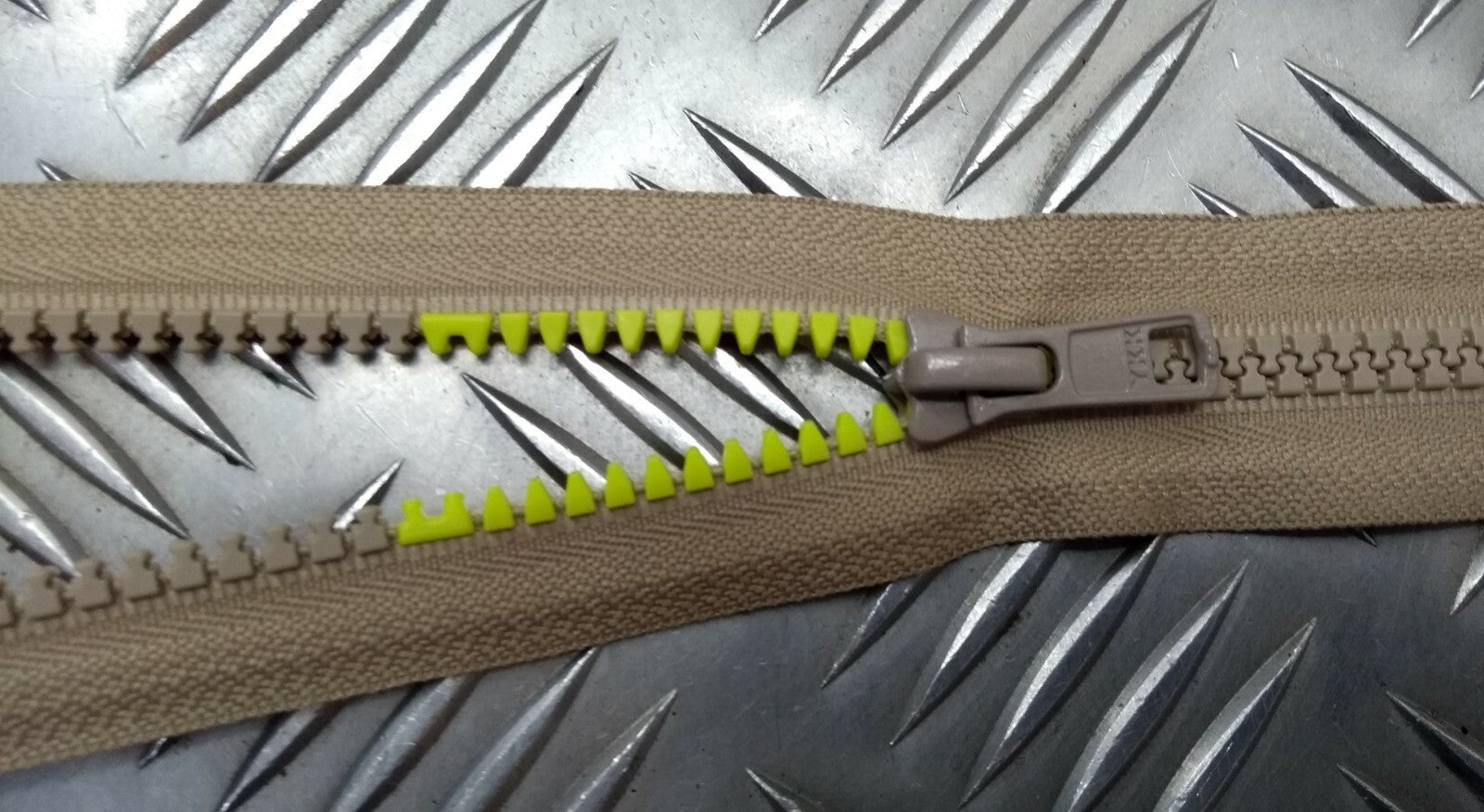 ZIP YKK Sliding Fastener 140cm Mil-Spec Desert Coyote Survitec Spec NEW